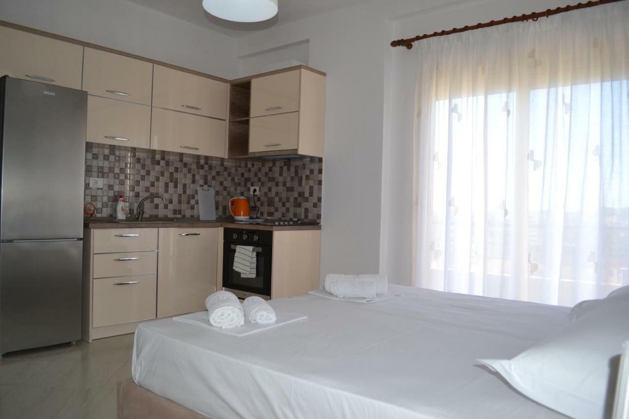 Seaview Bay Studio & Private Garage Вльора Екстер'єр фото